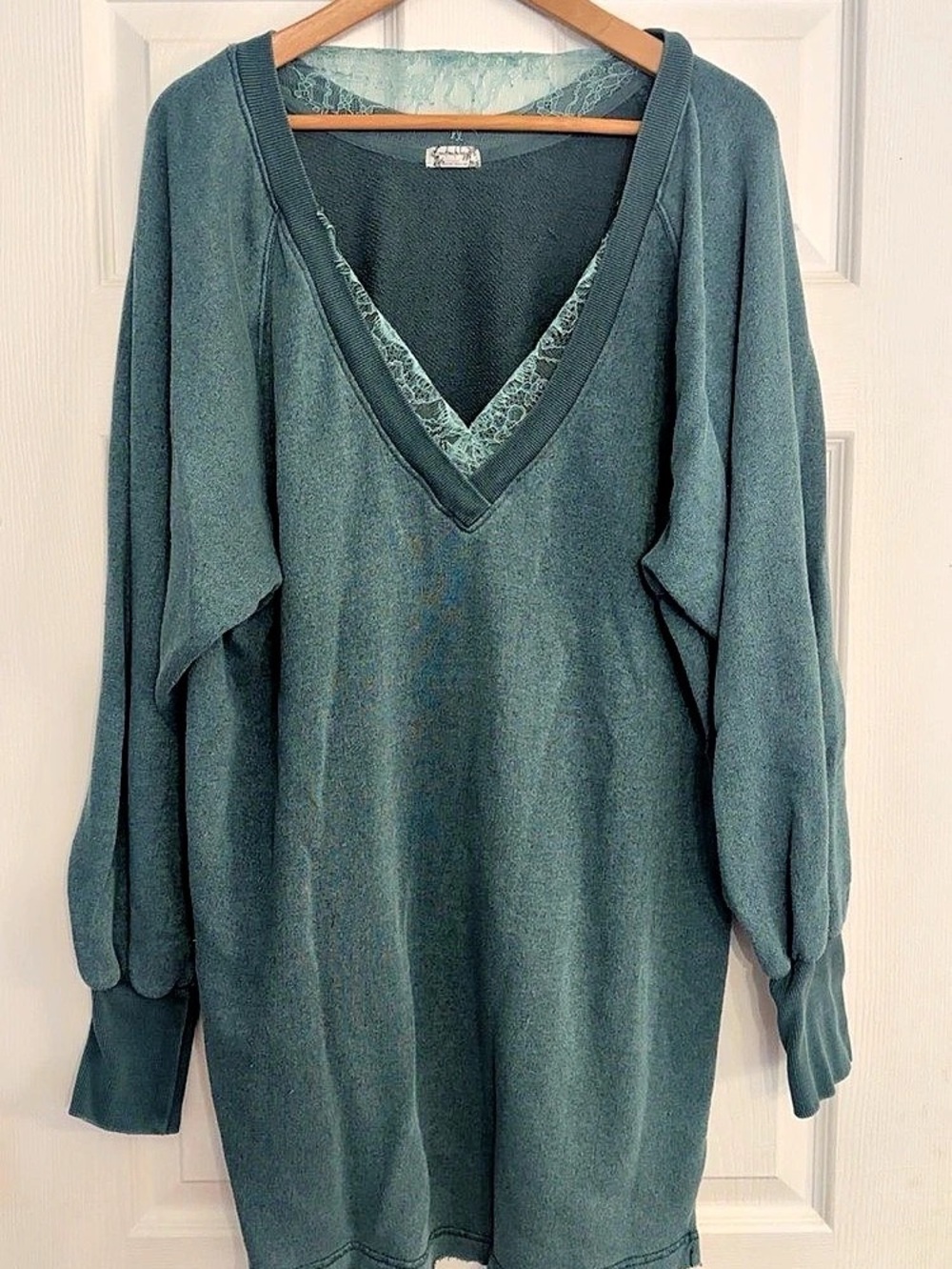 Intimately Free People V-Neck Lace Trim Lined Teal Pullover Sweatshirt M